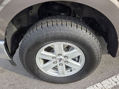 Used 2023 Ford F150 XLT AWD/4WD image 9
