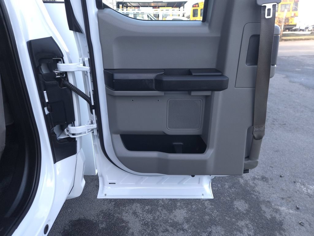 Used 2019 Ford F250 XL w/ Snow Plow Prep Package AWD/4WD image 14