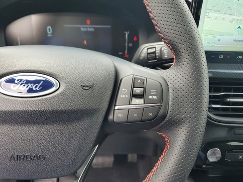 Used 2026 Ford Escape ST-Line w/ Tech Pack #1 FWD image 28