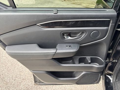 Used 2023 Honda Pilot Elite image 23