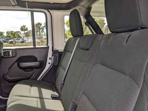 Used 2019 Jeep Wrangler Unlimited Sport S image 20