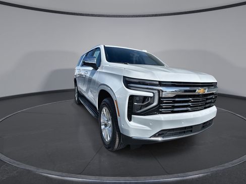 New 2026 Chevrolet Suburban Premier AWD/4WD image 16