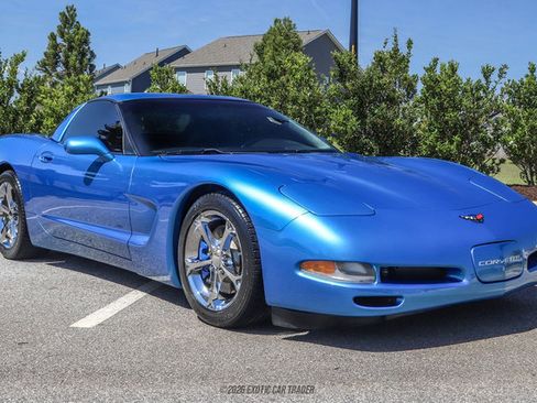 Used 1998 Chevrolet Corvette Coupe w/ Roof Pkg RWD image 20