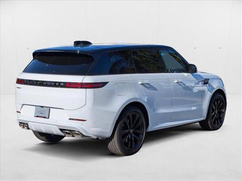 New 2025 Land Rover Range Rover Sport Dynamic SE image 2