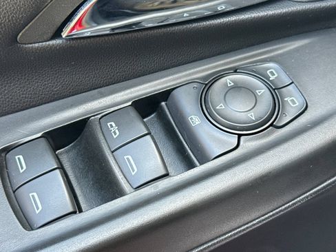 Used 2023 Chevrolet Bolt LT w/ Infotainment Package FWD image 13
