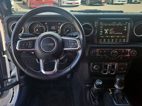 Used 2022 Jeep Gladiator Overland w/ Popular Equipment Package image 9