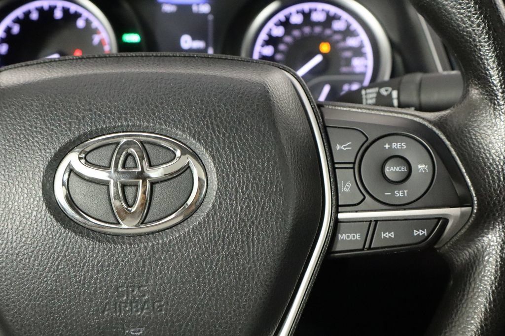 Used 2024 Toyota Camry LE w/ Convenience Package FWD image 10