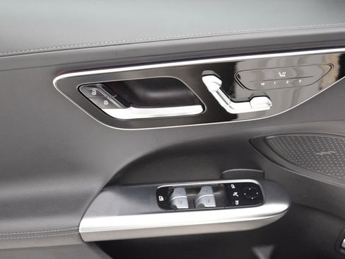 Used 2023 Mercedes-Benz C 300 Sedan image 22