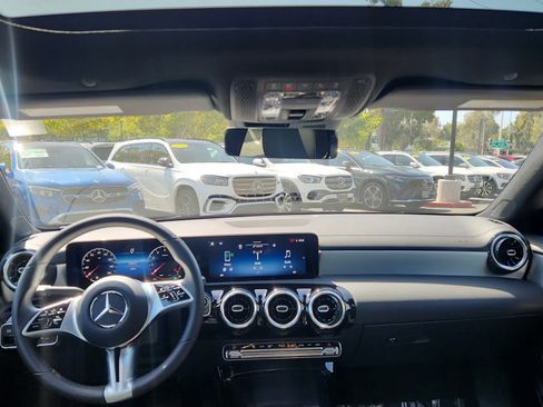 Used 2026 Mercedes-Benz CLA 250 image 7