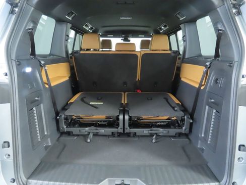 New 2025 Volkswagen ID. Buzz Pro S image 29