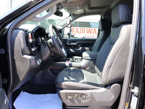 New 2026 GMC Sierra 3500 SLT w/ SLT Convenience Package AWD/4WD image 15