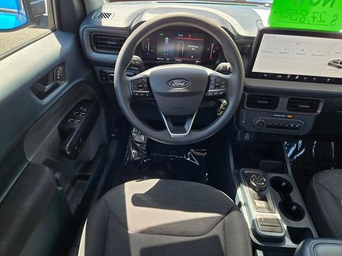 Certified 2025 Ford Maverick XL FWD image 17