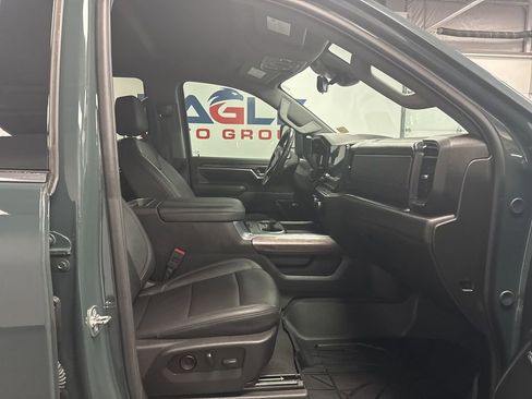 Used 2025 Chevrolet Silverado 2500 LTZ w/ LTZ Premium Package AWD/4WD image 37