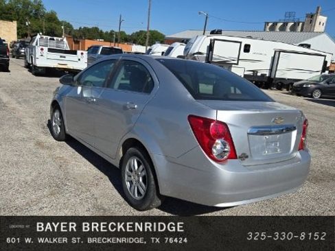 Used 2015 Chevrolet Sonic LT image 7