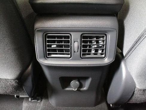Used 2025 Toyota RAV4 LE AWD/4WD image 20