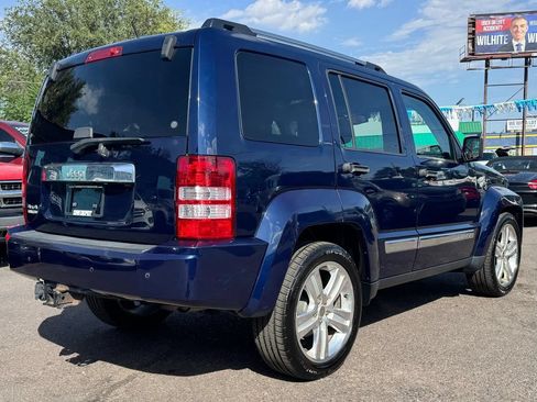 Used 2012 Jeep Liberty Limited Jet w/ Comfort/Convenience Group AWD/4WD image 3