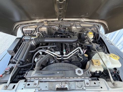 Used 2005 Jeep Wrangler Unlimited AWD/4WD image 17