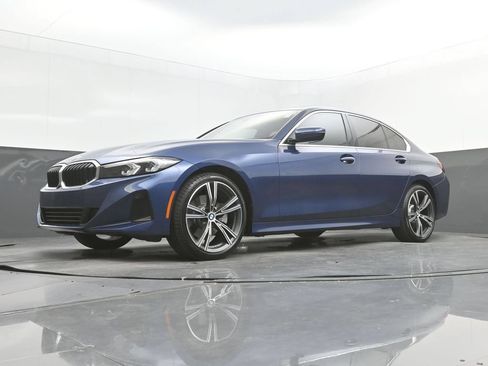 Used 2024 BMW 330i Sedan w/ Premium Package RWD image 42
