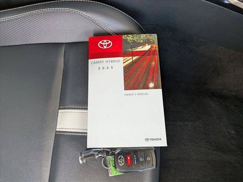Certified 2025 Toyota Camry SE FWD image 22