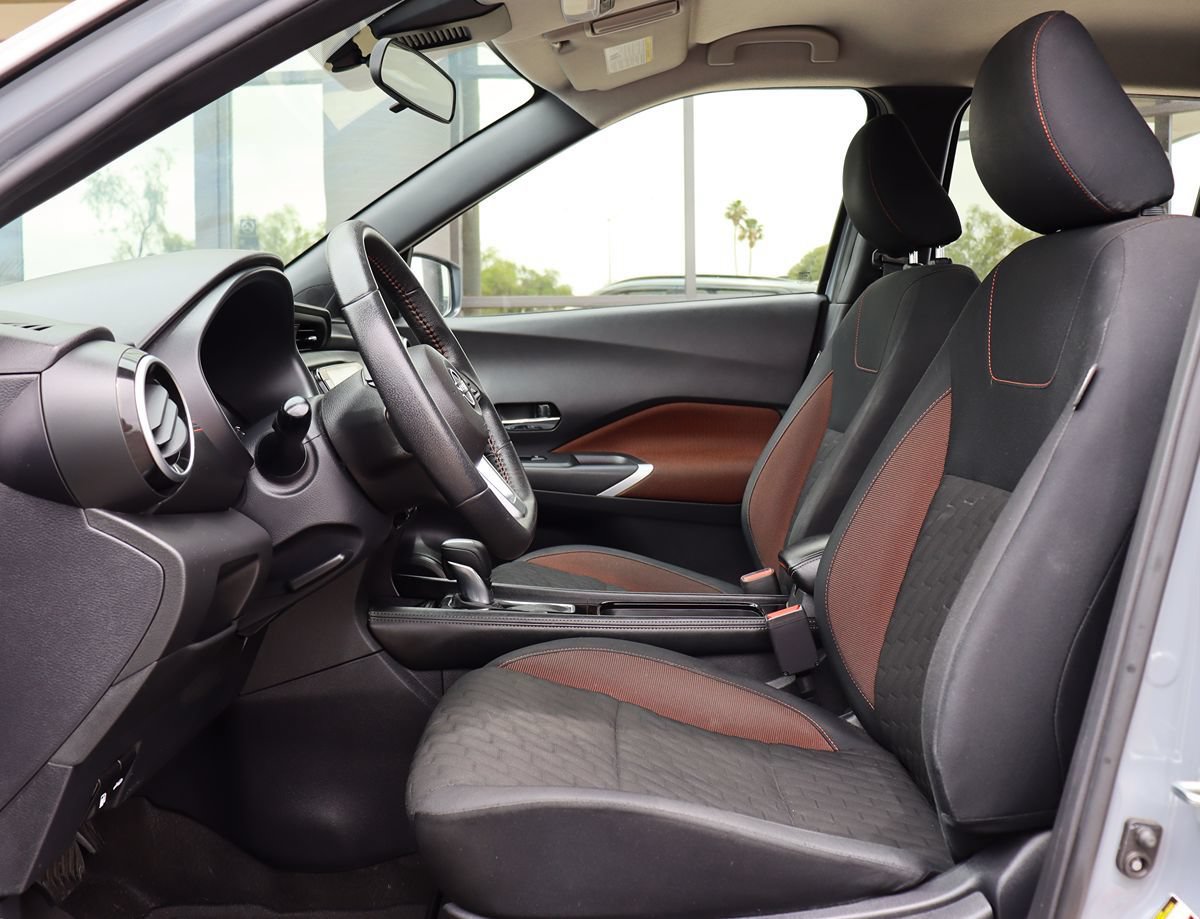 Used 2023 Nissan Kicks SR FWD image 38