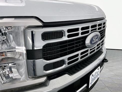 Certified 2025 Ford F350 XLT w/ FX4 Off-Road Package AWD/4WD image 29