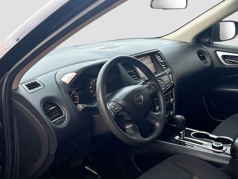 Used 2020 Nissan Pathfinder S AWD/4WD image 9