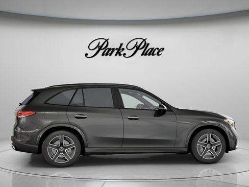 Used 2026 Mercedes-Benz GLC 300 image 26