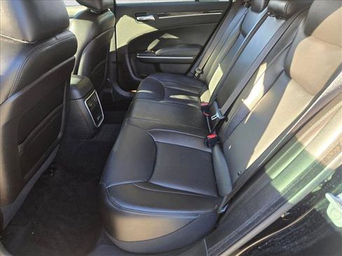 Used 2023 Chrysler 300 Touring L image 17