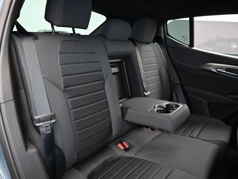 Used 2025 Dodge Hornet R/T w/ Tech Pack image 34