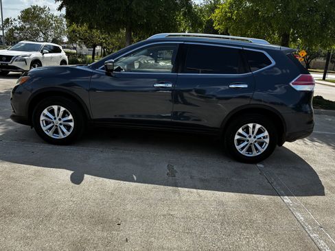 Used 2016 Nissan Rogue SV FWD image 10