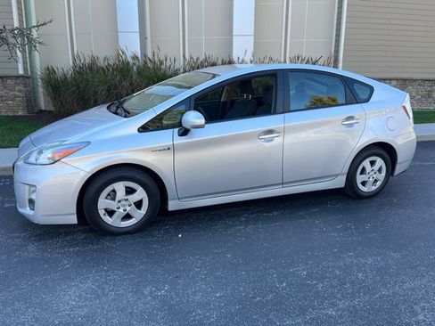 Used 2011 Toyota Prius Two image 3