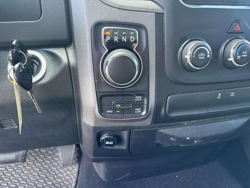 Used 2014 RAM 1500 ST w/ SXT Appearance Group AWD/4WD image 12