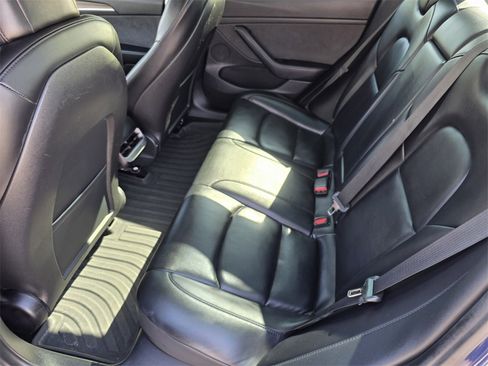 Used 2022 Tesla Model 3 image 14