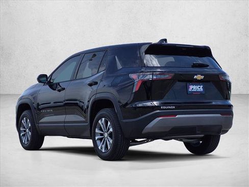 Used 2026 Chevrolet Equinox LT w/ Safety and Technology Package FWD image 8