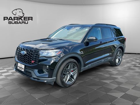Used 2025 Ford Explorer ST AWD/4WD image 1