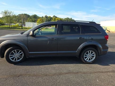 Used 2015 Dodge Journey SXT w/ Flexible Seating Group AWD/4WD image 3