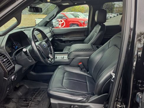 Used 2018 Ford Expedition Limited w/ Equipment Group 301A AWD/4WD image 10