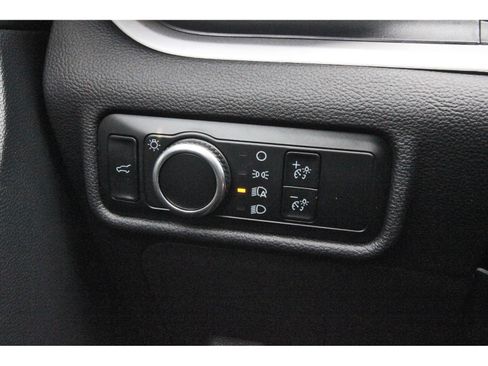 Used 2023 Ford Explorer XLT RWD image 23