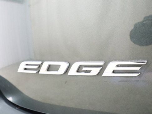Used 2015 Ford Edge SEL image 20