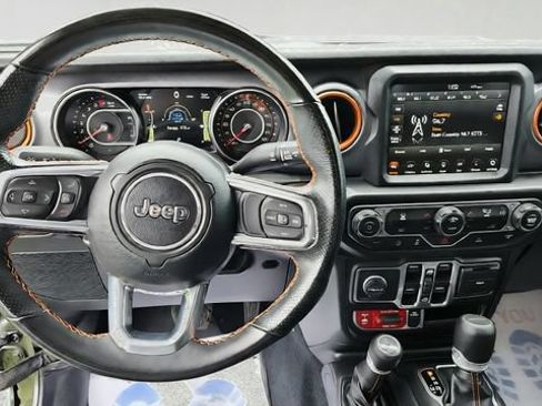 Used 2022 Jeep Gladiator Mojave w/ Trailer Tow Package AWD/4WD image 13