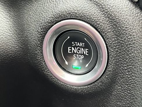 Used 2019 GMC Sierra 1500 SLT w/ SLT Premium Package AWD/4WD image 13