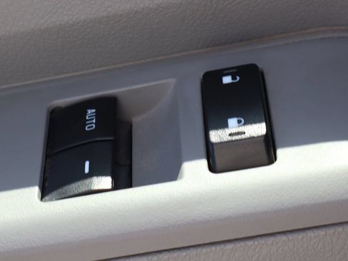 Used 2024 Ford E-350 and Econoline 350 Super Duty w/ Power Windows & Locks Group RWD image 20