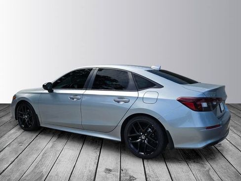 Used 2025 Honda Civic Sport image 3