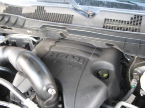 Used 2013 RAM 1500 Big Horn AWD/4WD image 35
