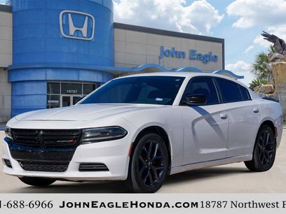 Used 2019 Dodge Charger SXT w/ Blacktop Package