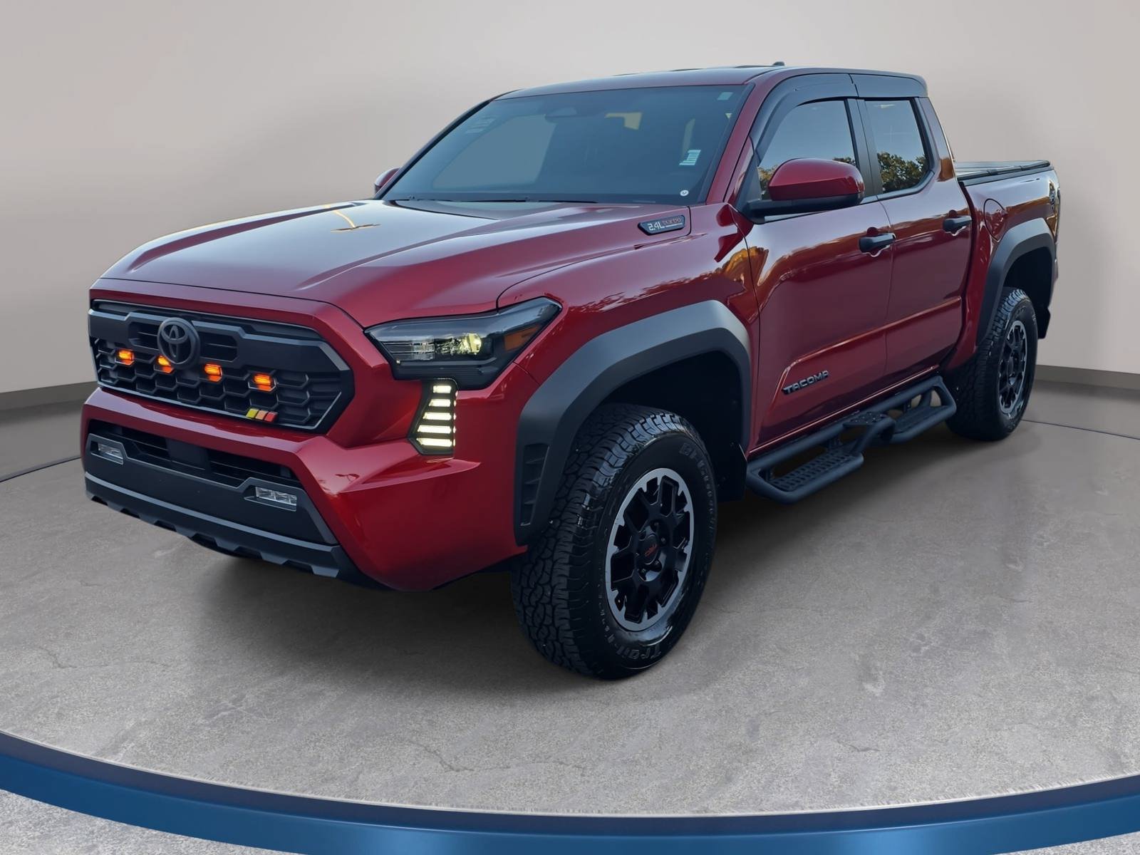 Used 2024 Toyota Tacoma TRD Off-Road AWD/4WD image 1