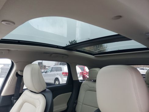 New 2026 Lincoln Corsair Reserve w/ Jet Appearance Package image 11