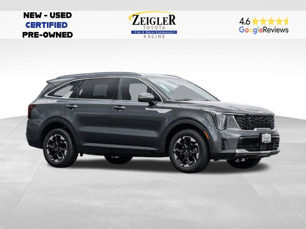 Used 2024 Kia Sorento S AWD/4WD image 1