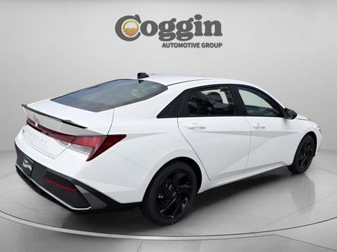 New 2026 Hyundai Elantra Sport FWD image 5