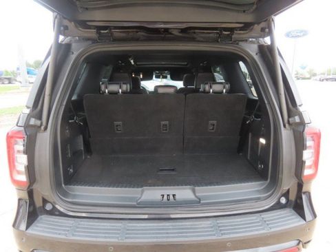 Used 2023 Ford Expedition Limited AWD/4WD image 12